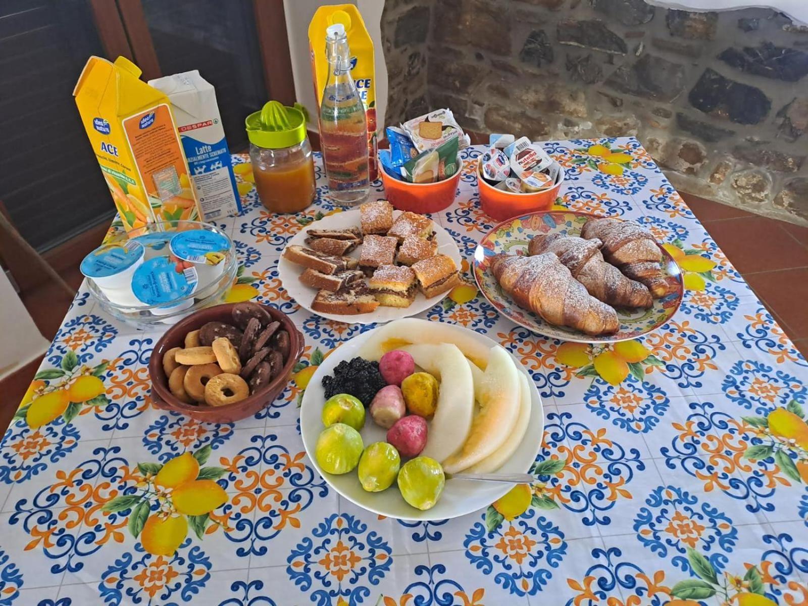 La Casa Sulla Collina Bed and Breakfast Altavilla Silentina Buitenkant foto
